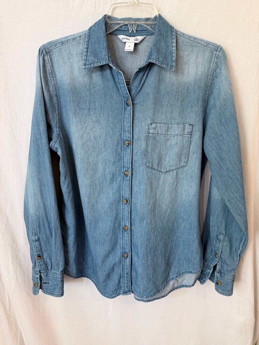 Old Navy Classic Shirt 100% Cotton Denim Chambray High Low Button Down